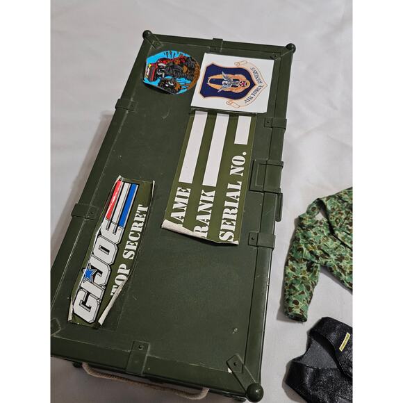 Vintage GI Joe Action Figure Lot with Footlocker Case - Picture 6 of 16